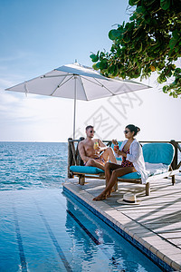 库拉索豪华别墅的休闲夏日海滩 日光浴平台和带棕榈树的私人游泳池靠近海滩并享有全景海景 加勒比 酒店图片