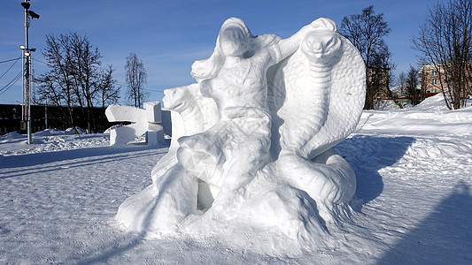 艺术 冬季在瑞典北部基律纳雪雪中心的一个广场上雕冰的石刻 俄罗斯 建筑图片