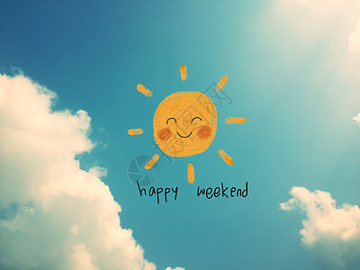 周末快乐可爱的阳光微笑 在蓝色天空和云彩上画出彩色纸笔图片