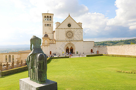 意大利乌姆布里亚阿西西圣弗朗西斯著名的巴西利卡 大教堂 草图片