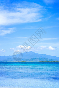 淡蓝天背景 度假和海上旅行概念 复制空间隔离的美丽海景 明信片 阳光图片