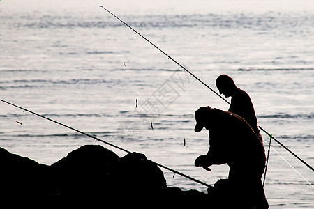 业余渔民休养假 阳光 淡水 周末 黎明 鱼 手图片
