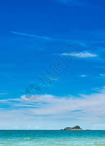 宽阔的海景和蓝色天空的岛屿 假期 风景优美的 户外的 海洋图片
