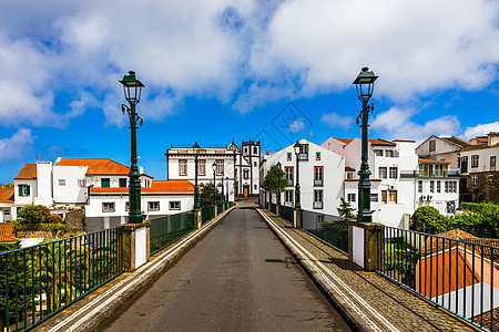 亚速尔圣米格尔岛 Nordeste 的景色 亚速尔圣米格尔 Nordeste 村的旧石拱桥 Nordeste 村 位于葡萄牙亚速背景图片