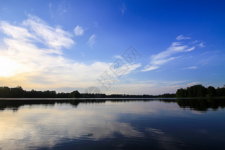 拉托维亚 拉特加莱 东欧湖景景观风景 夏季自然 农村 夏天图片