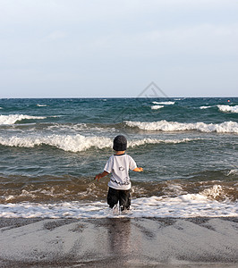 健康的生活方式 海滨男孩 男生 孩子们 旅行 乐趣图片