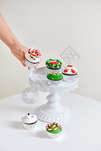 传统红色绿色装饰符号元素中的季节性节日节庆圣诞节圣诞小甜点蛋糕 装饰品 快活的图片