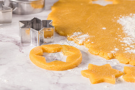 圣诞节饼干的原始面粉 空的 烹饪 开胃 面包店图片