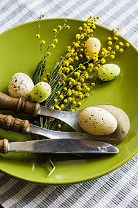 复活节庆祝活动概念 季节 表组 食物 银器 木制的 植物群图片