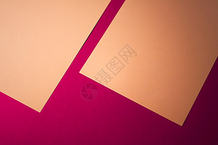空白A4纸 粉红背景的棕褐色作为办公文文具平板 豪华品牌平铺牌和模型品牌设计 打印 礼物图片