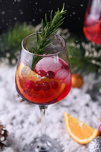 圣诞草莓玛格丽塔 鸡尾酒 喝 果汁 内格罗尼 季节 马天尼图片
