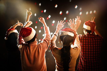 庆祝圣诞节和新年节庆;人与假日概念;舞蹈和庆祝主题 续 图片