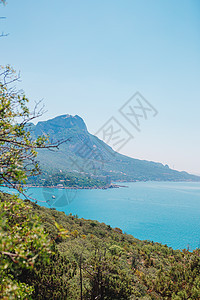 美丽的海景 自然界的惊人组成 山峰和悬崖 地质学 高的图片