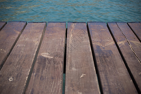 湖岸空木制空码头 夏天 木板 阳台 平台 海滩 老的图片