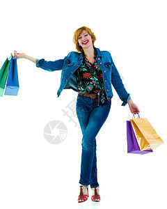 一只手牵着一堆购物袋的女子 在白色上被孤立 大厅 购物者图片