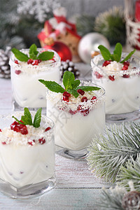 白圣诞莫吉托 糖浆 椰子 低度酒 开胃酒 非酒精性 味道背景图片