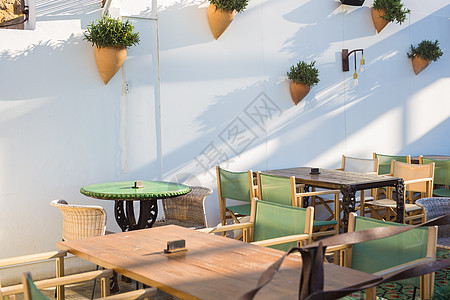 咖啡馆 咖啡店 小酒馆和餐厅的概念-欧洲老城街道上的咖啡馆 环境 酒吧图片