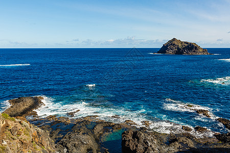 西班牙特内里费岛大西洋沿岸加拉奇科村鸟瞰图 教会 蓝色的图片