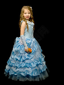 一个小女孩 穿着长长优雅的公主礼服 穿黑色的公主 假期 喜悦图片