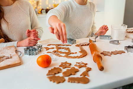 节日食品 烹饪过程 家庭烹饪 圣诞节和新年传统概念 童年 食物图片