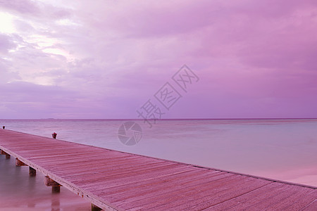 热带热带海滩 假期 清除 黄昏 云 太阳 天堂 美丽背景图片