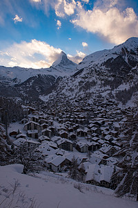 泽马特峡谷和物质角峰的空中观察 高山 滑雪 酒店图片