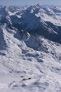 寒冬美丽的山地风景 滑雪 阿尔卑斯山 云 冰川 法国 季节图片