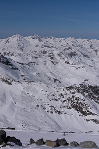 寒冬美丽的山地风景 阿尔卑斯山 晴天 寒冷的 高山 运动图片