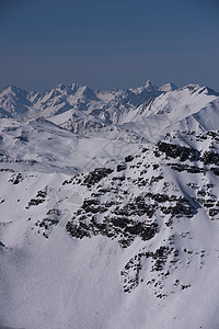 寒冬美丽的山地风景 寒冷的 天空 户外 雪 法国 瑞士人图片