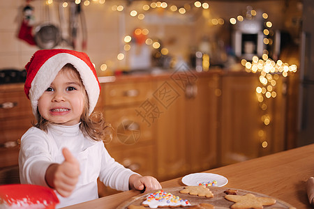 圣诞和新年传统概念 圣诞面包店 周日快乐 欢呼愉快 纪念节 甜的 女儿图片