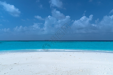 靠近一个美丽的热带海滩 令人印象深刻的图像可以使用 海景 海岸线图片