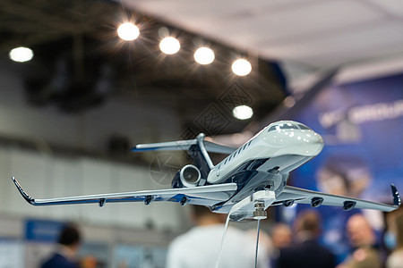 军用飞机模型 玩具飞机 静物 白色的 反射 商业的 运输背景图片