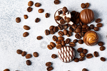 各种巧克力树脂糖类糖浆 合起来 情人节 食物 小吃图片