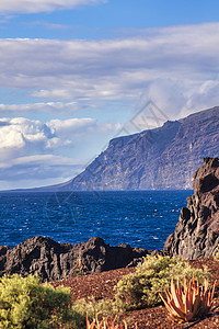云彩蓝天的特纳里费洛斯·盖戈托斯 海洋 悬崖图片