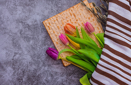 佩萨赫庆祝节日鲜花 配有犹太逾越节图片