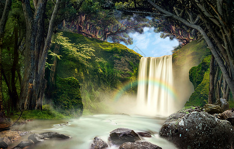 梦幻森林里的瀑布图片