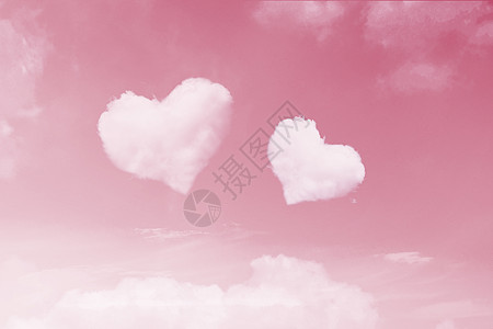 浪漫爱心云朵图片