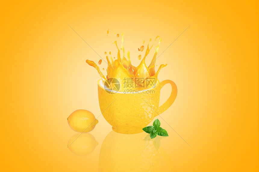 柠檬杯中的果汁图片