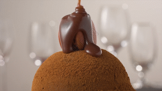 巧克力草莓浴gif图片