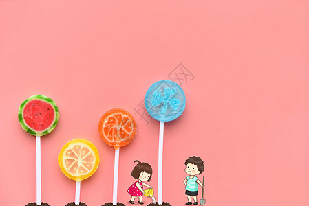 彩色板状棒棒糖种糖果的小孩插画