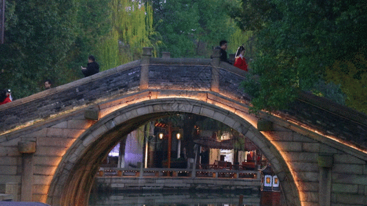 江南拱桥GIF图片