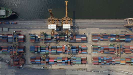 曼谷港口集装箱港口起重机GIF图片