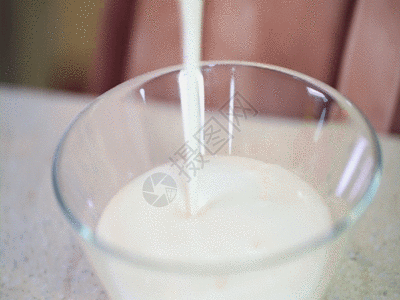 酸奶GIF图片