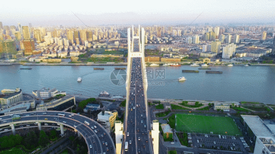 南浦大桥航拍车流GIF图片
