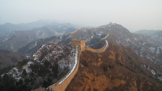 北京八达岭长城日出航拍视频GIF高清图片