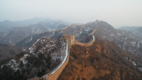北京八达岭长城日出航拍视频GIF图片