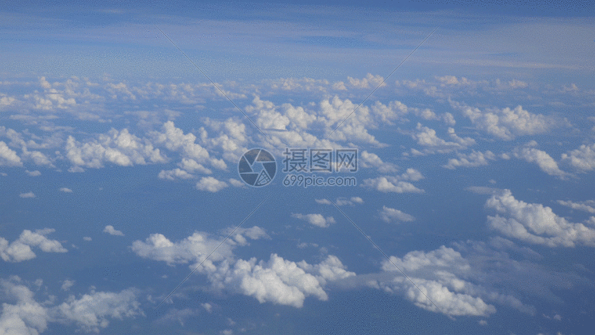 蓝色天空上的白云gif动图图片-正版gif素材401148023-摄图网
