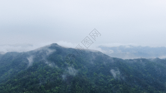 航拍山脉大气磅礴大山森林云雾GIF高清图片