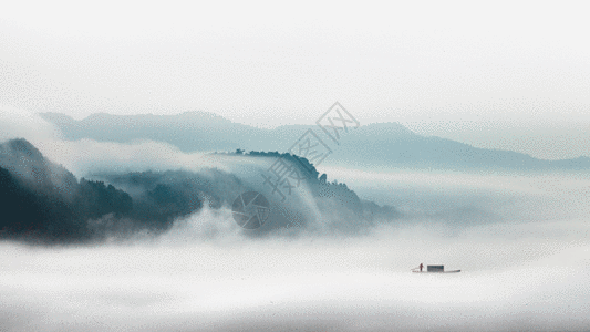 水墨风格的云海雾景gif动图图片