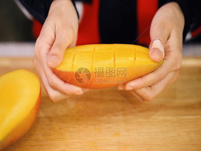 切芒果花型gif动图图片-正版gif素材401195628-摄图网
